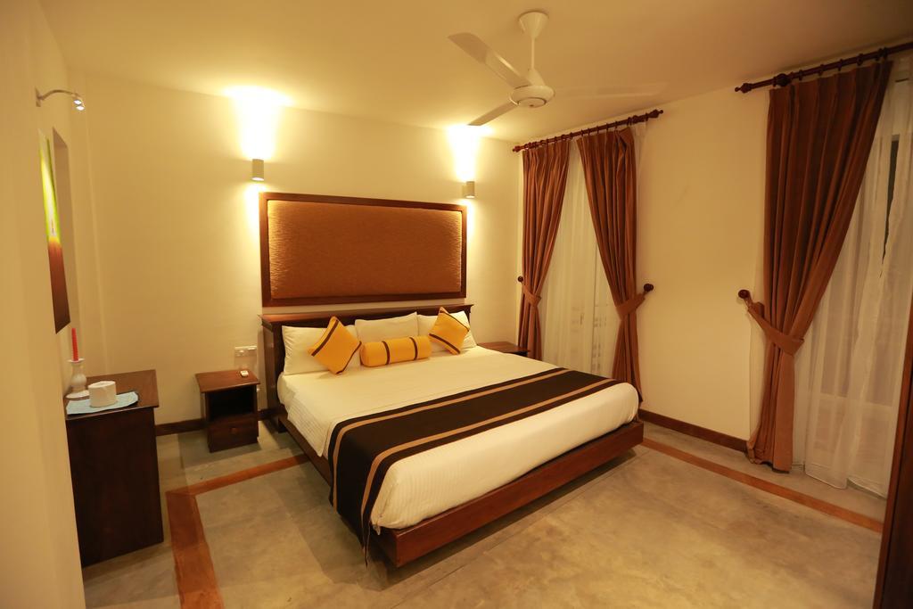 Refresh Hotel Hikkaduwa Phòng bức ảnh