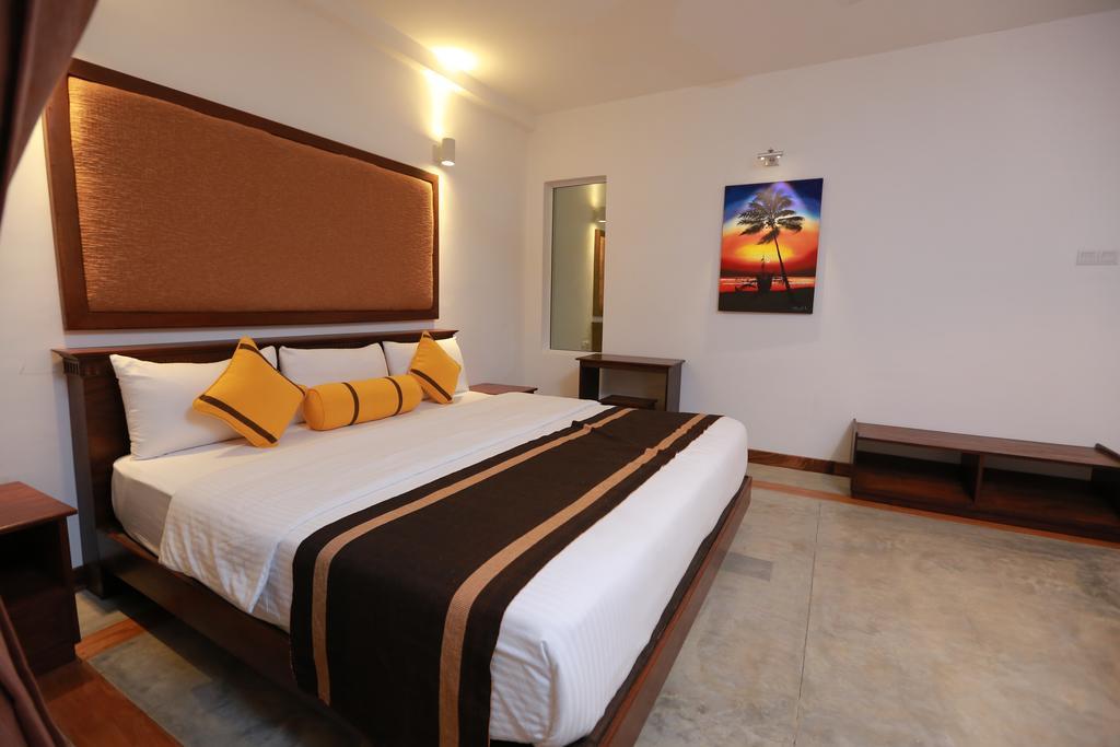 Refresh Hotel Hikkaduwa Phòng bức ảnh
