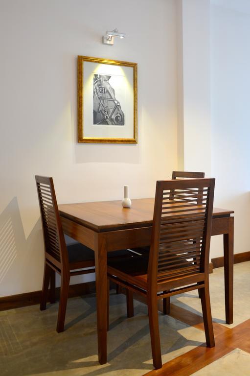 Refresh Hotel Hikkaduwa Phòng bức ảnh