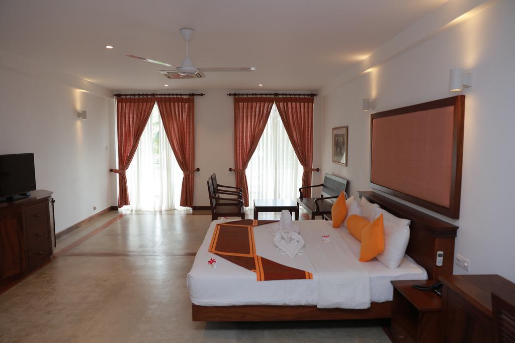 Refresh Hotel Hikkaduwa Ngoại thất bức ảnh