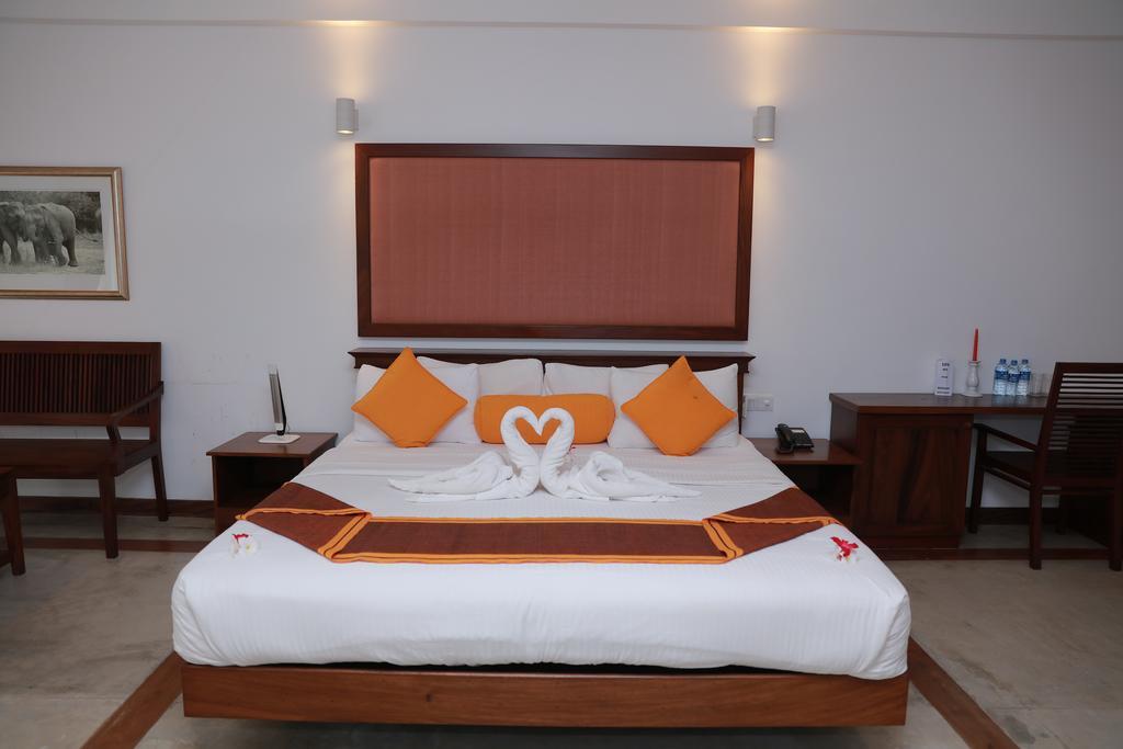 Refresh Hotel Hikkaduwa Ngoại thất bức ảnh