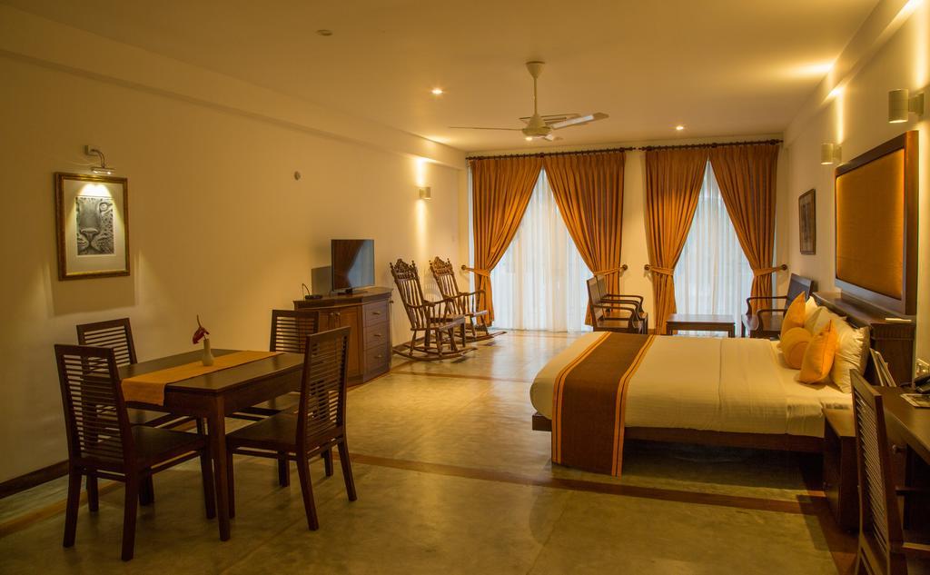 Refresh Hotel Hikkaduwa Phòng bức ảnh